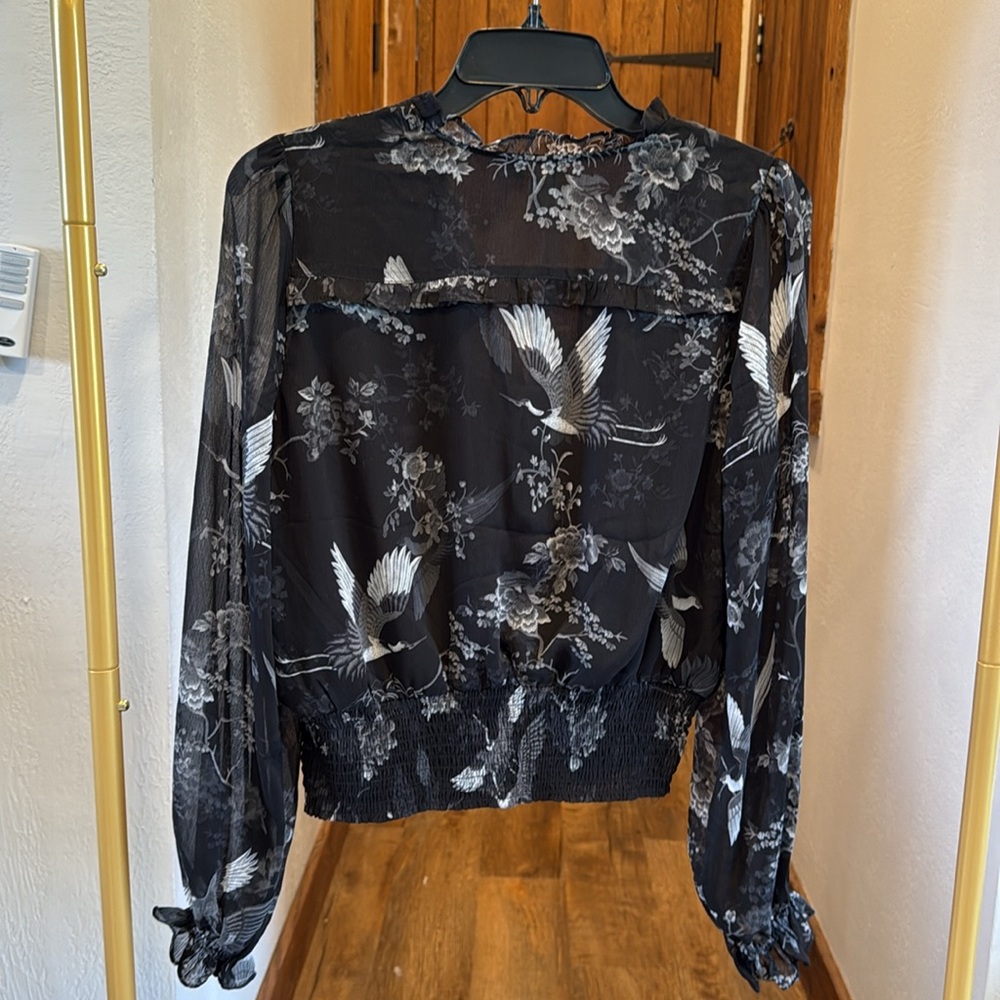 Elegant Black Floral Women's Top small. NWOT - Picture 7 of 8